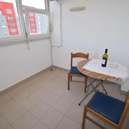 Spacious In With Balcony *