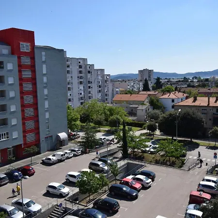 Spacious In With Balcony * Zadar
