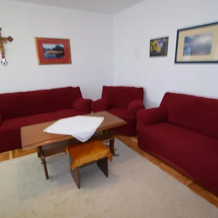 Spacious In With Balcony Zadar