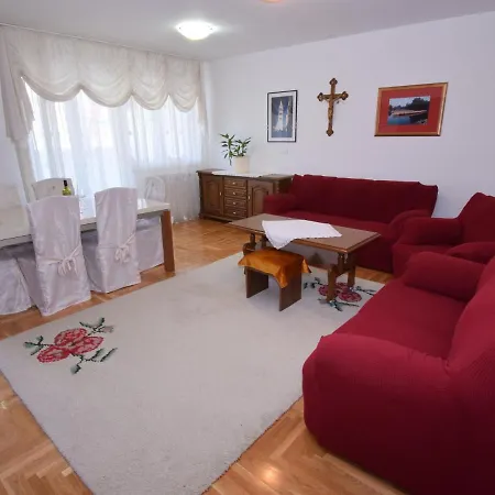Spacious In With Balcony Zadar
